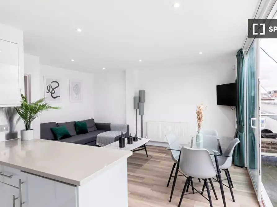 Immagine 7 di Appartamento in affitto  in Nevern Pl a Kensington