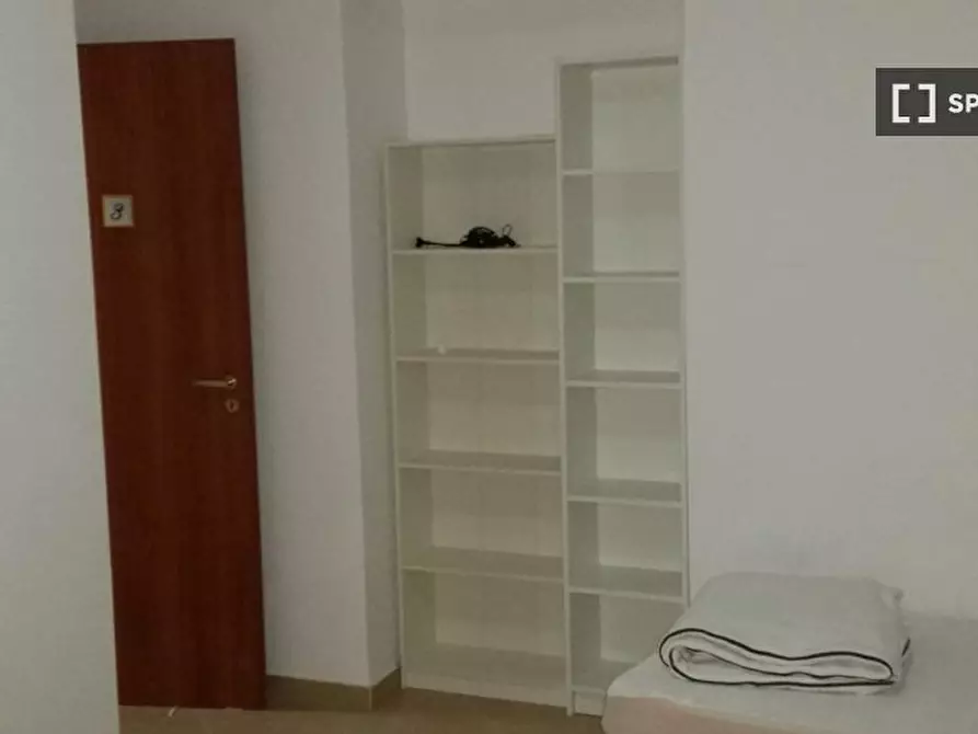 Immagine 7 di Camera condivisa in affitto  in Piazzetta Luigi Settembrini a Napoli