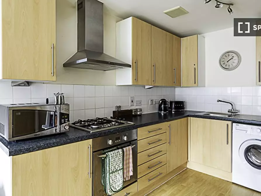 Immagine 2 di Appartamento in affitto  in New Road a Poplar