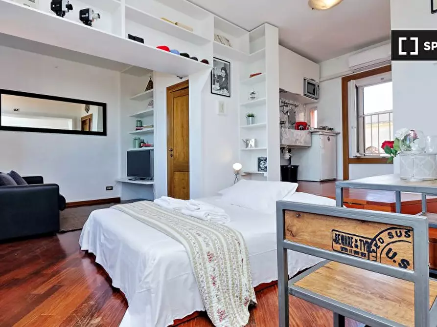 Immagine 7 di Ufficio in affitto  in Via del Colosseo a Roma