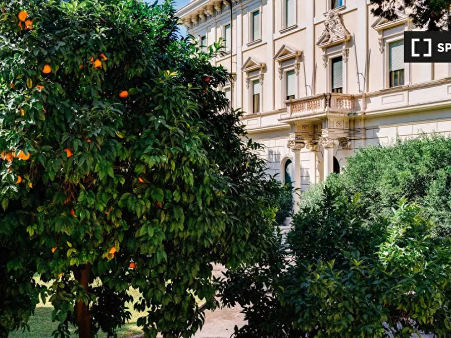Immagine 10 di Appartamento in affitto  in Via di S. Giovanni in Laterano a Roma