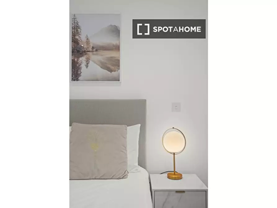 Immagine 12 di Appartamento in affitto  in Sussex Gardens a Paddington