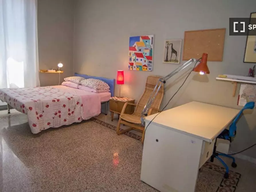 Immagine 2 di Camera condivisa in affitto  in Via Padova a Roma