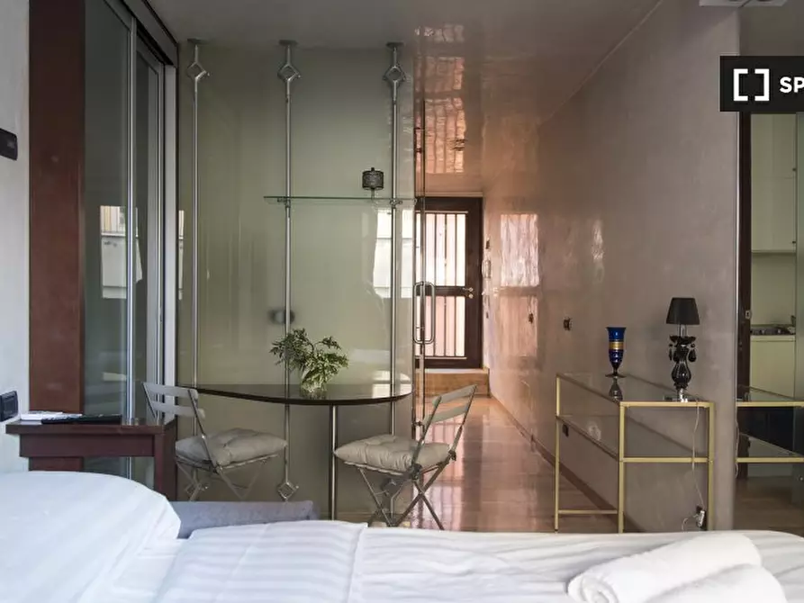 Immagine 2 di Ufficio in affitto  in Via Disciplini a Milano