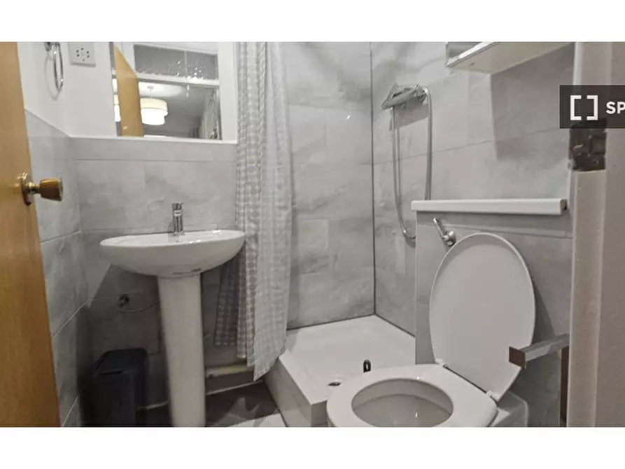 Immagine 14 di Appartamento in affitto  in Chaseley Dr a Hounslow