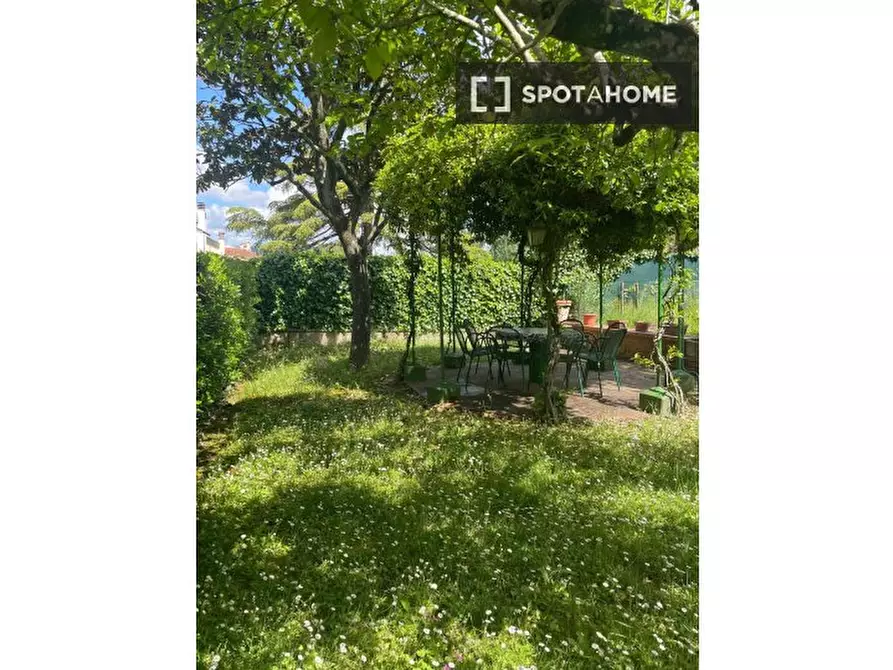 Immagine 16 di Appartamento in affitto  in Via di Rusciano a Firenze