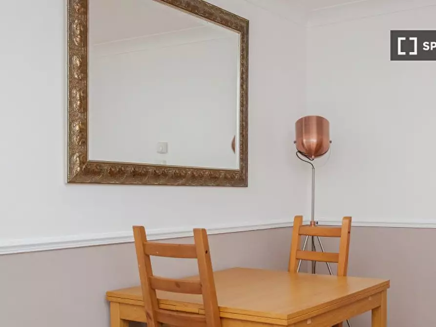 Immagine 5 di Appartamento in affitto  in apartment a 