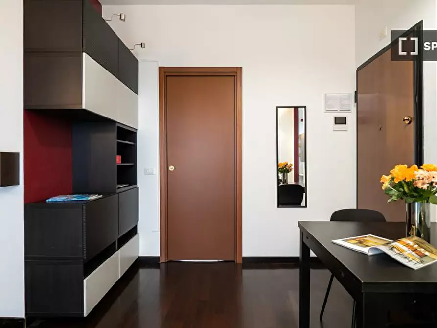 Immagine 4 di Appartamento in affitto  in Via Zuretti a Milano