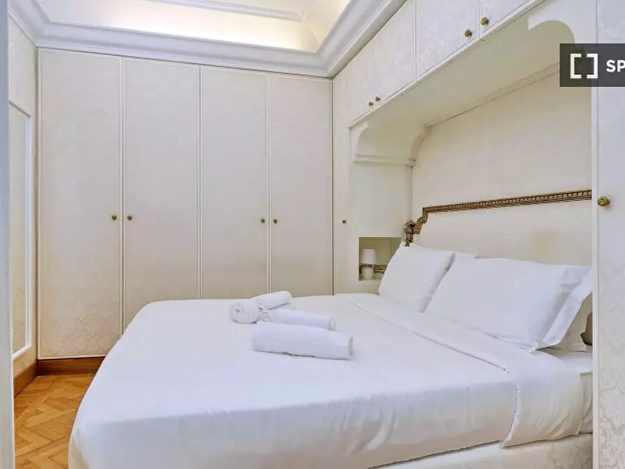 Immagine 8 di Appartamento in affitto  in Via del Tritone a Roma