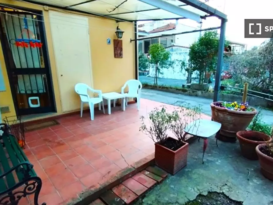 Immagine 9 di Camera condivisa in affitto  in Via Francesco Calzolari a Firenze