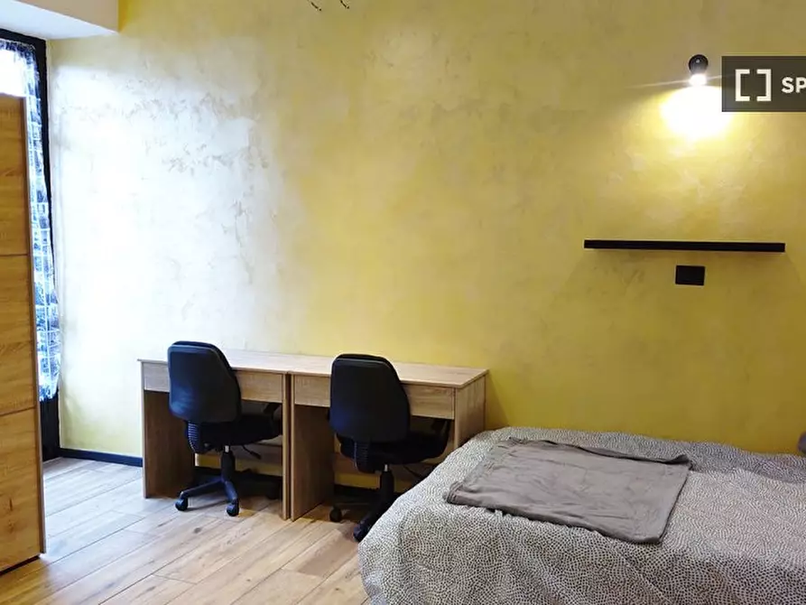 Immagine 9 di Camera condivisa in affitto  in Via Sesia a Torino