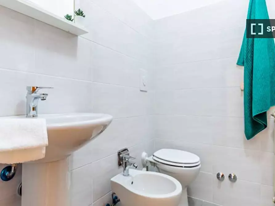 Immagine 8 di Camera condivisa in affitto  in Via dei Missaglia a Milano