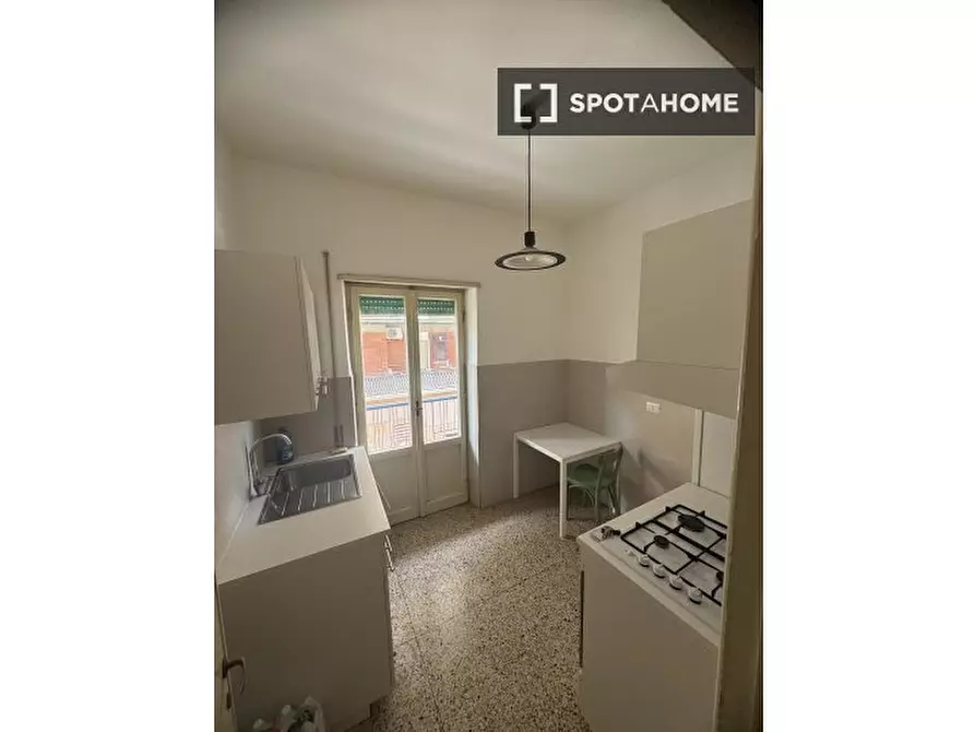 Immagine 1 di Appartamento in affitto  in Via Renzo da Ceri a Roma