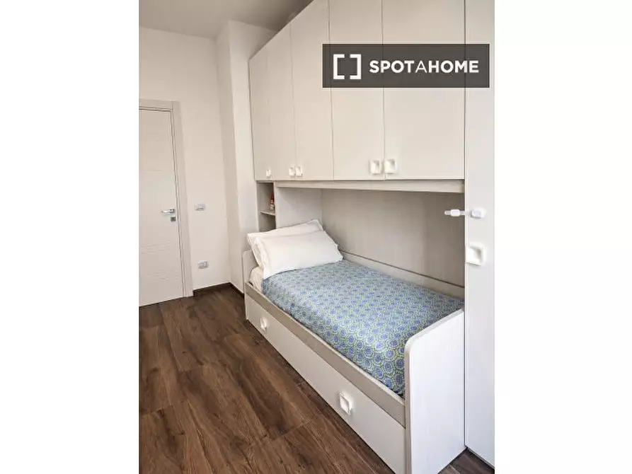 Immagine 4 di Appartamento in affitto  in Via dei Traghetti a Roma
