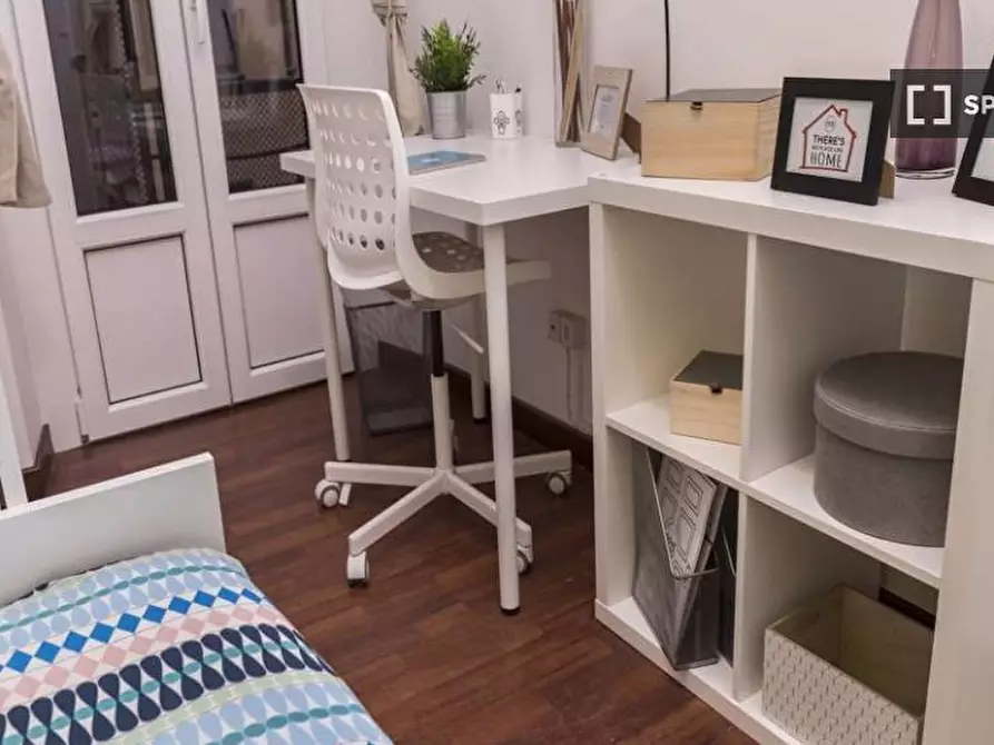 Immagine 5 di Camera condivisa in affitto  in Via Giulio Tarra a Milano