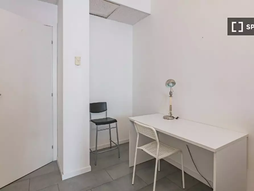 Immagine 4 di Camera condivisa in affitto  in Via Felice Casati a Milano
