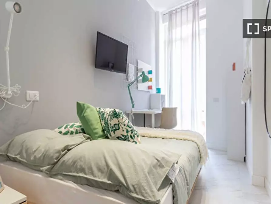 Immagine 2 di Camera condivisa in affitto  in Viale Bligny a Milano