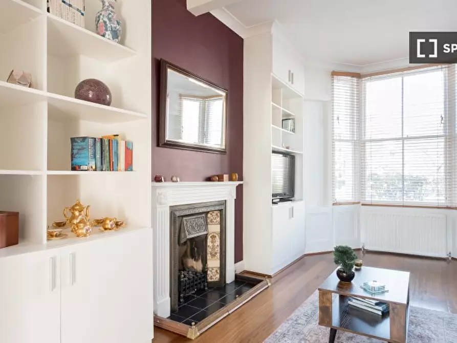 Immagine 5 di Appartamento in affitto  in flat a Camden Town