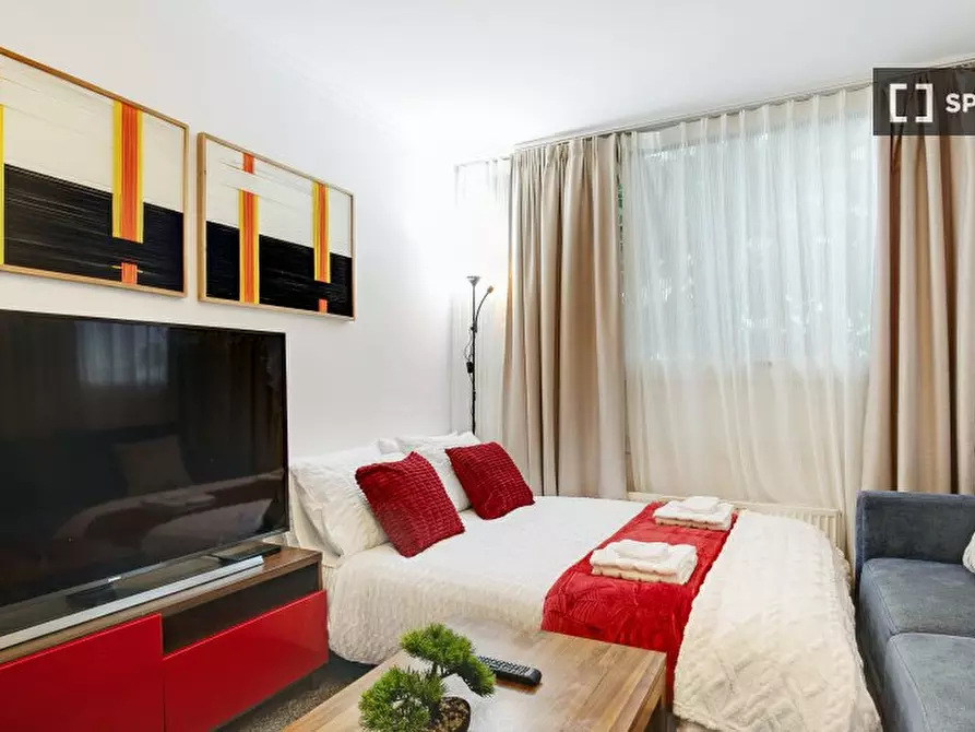 Immagine 14 di Appartamento in affitto  in Tachbrook St a 