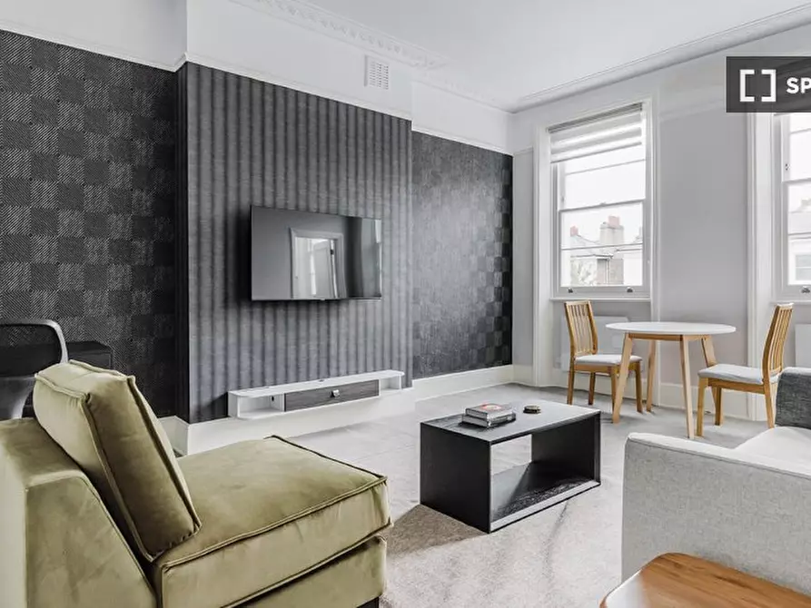 Immagine 6 di Appartamento in affitto  in Elgin Cres a Kensington