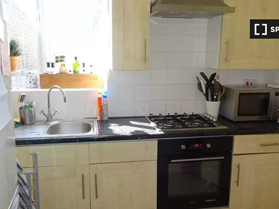 Immagine 5 di Appartamento in affitto  in Bethnal Green Rd a Poplar