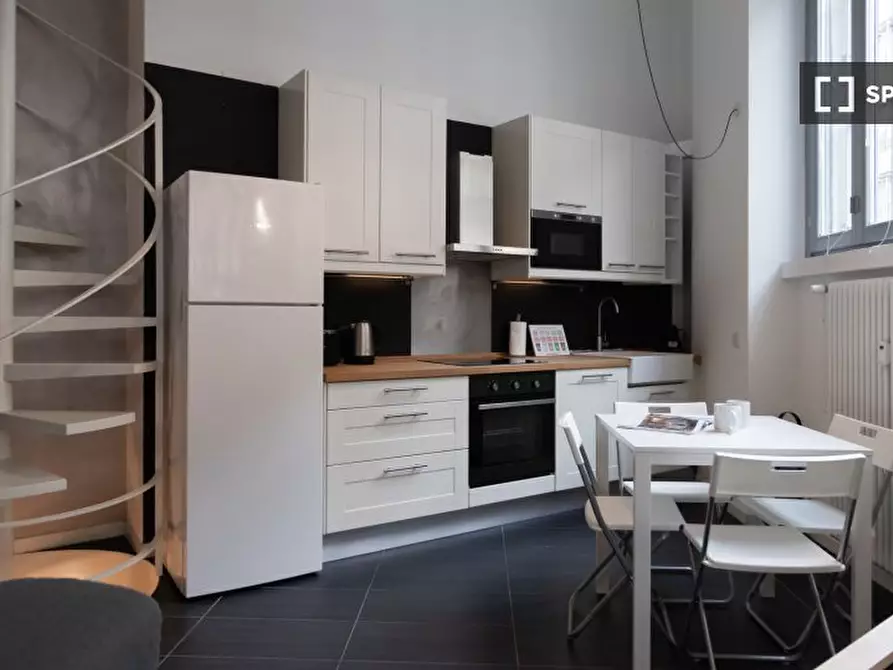 Immagine 1 di Appartamento in affitto  in Via Giulio Carcano a Milano