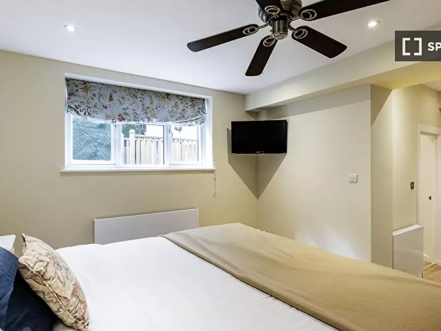 Immagine 14 di Appartamento in affitto  in Redcliffe Garden a Kensington