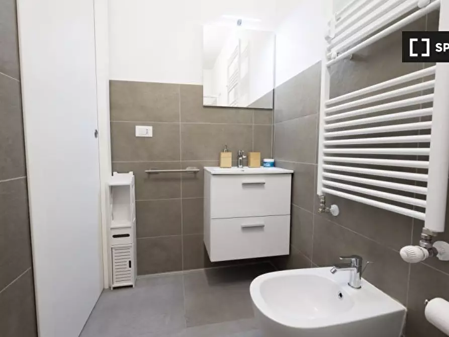 Immagine 18 di Appartamento in affitto  in Via Ugo Lenzi a Bologna