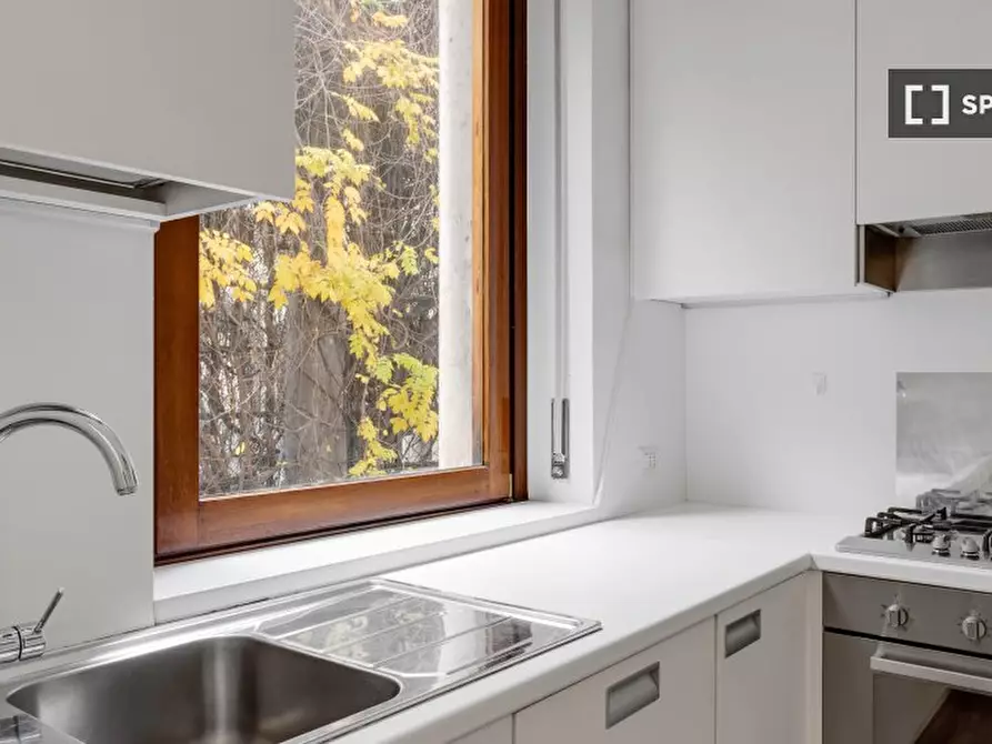 Immagine 2 di Camera condivisa in affitto  in Via dei Giardini a Milano