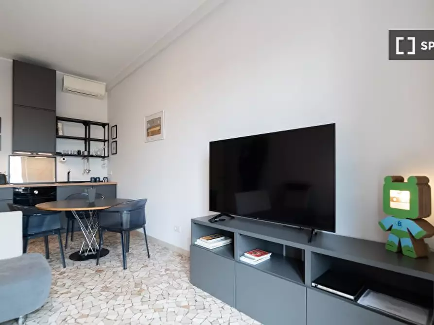 Immagine 16 di Appartamento in affitto  in Via Edmondo de Amicis a Milano