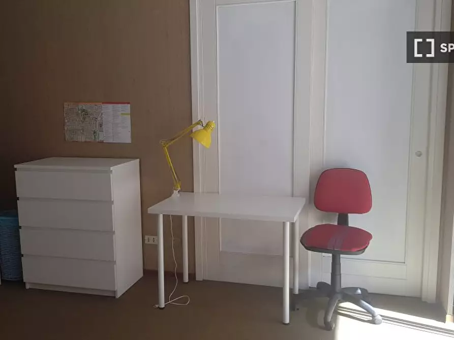 Immagine 3 di Camera condivisa in affitto  in Via Federico Paolini a Torino