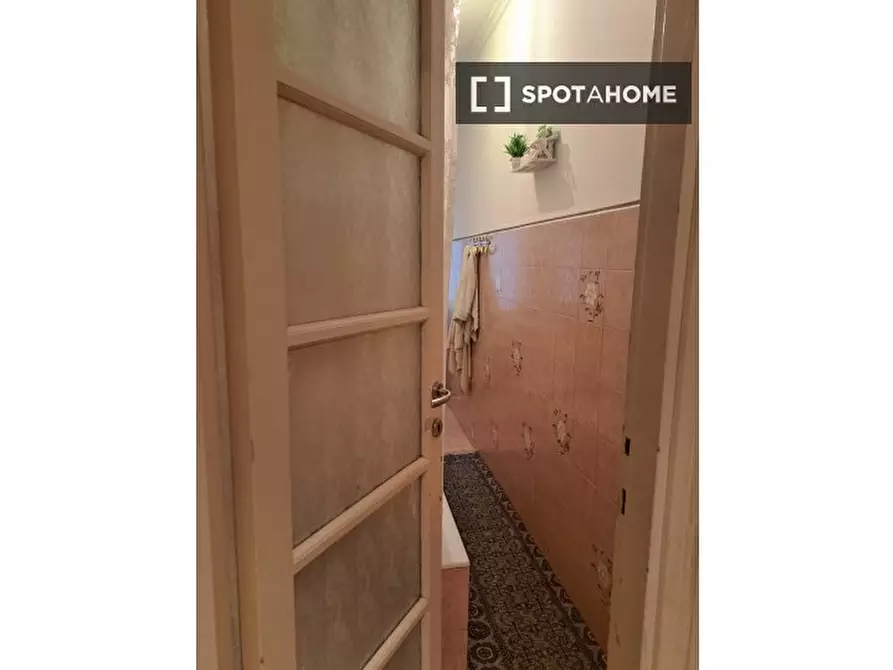 Immagine 12 di Camera condivisa in affitto  in Via Bernardino Verro a Milano