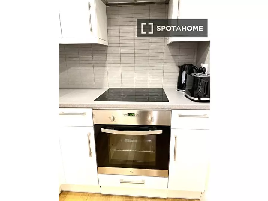 Immagine 19 di Ufficio in affitto  in Fleet St a 