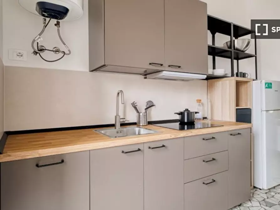 Immagine 5 di Camera condivisa in affitto  in Via Maniago a Milano