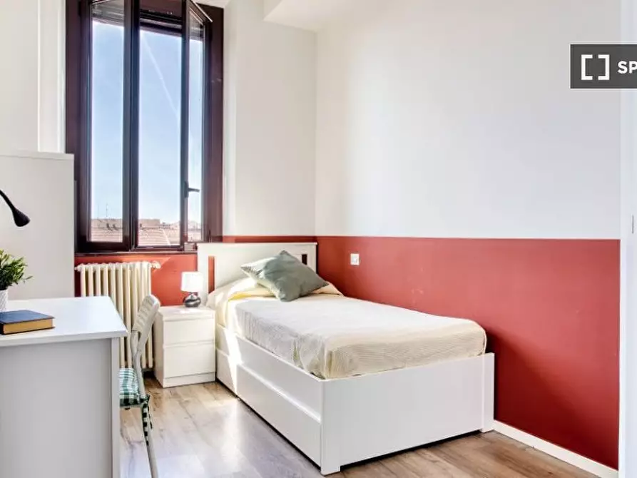 Immagine 1 di Camera condivisa in affitto  in Via Giovanni Pezzotti a Milano