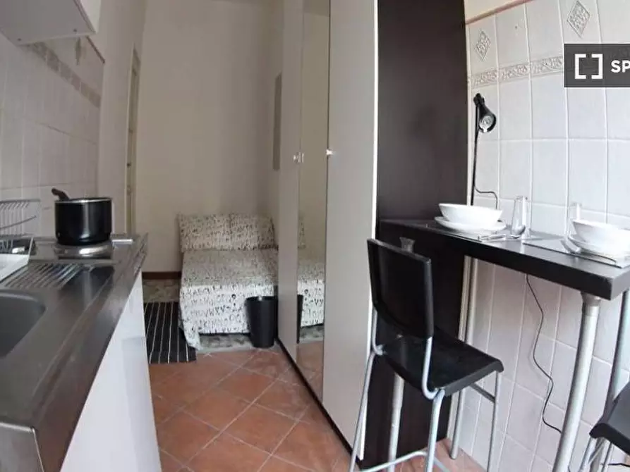 Immagine 2 di Camera condivisa in affitto  in Via Felice Casati a Milano