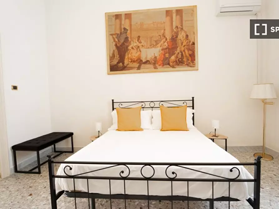 Immagine 12 di Appartamento in affitto  in Via Arte della Lana a Napoli