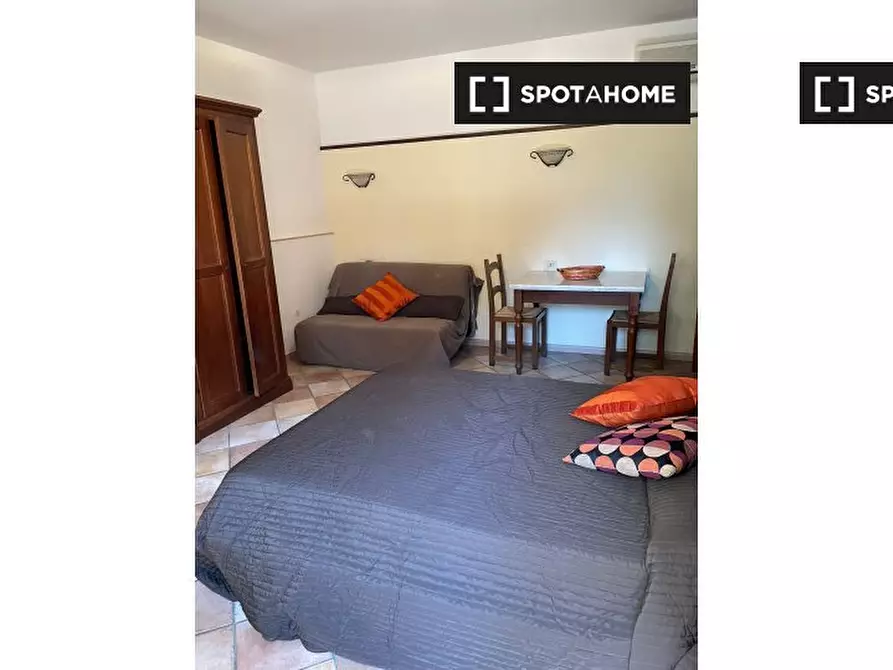 Immagine 3 di Ufficio in affitto  in Via Tuscolana a Roma