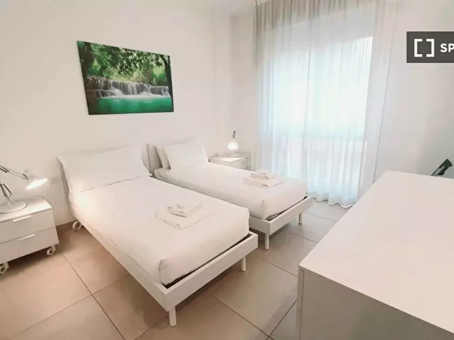 Immagine 12 di Appartamento in affitto  in Galleria del Toro a Bologna