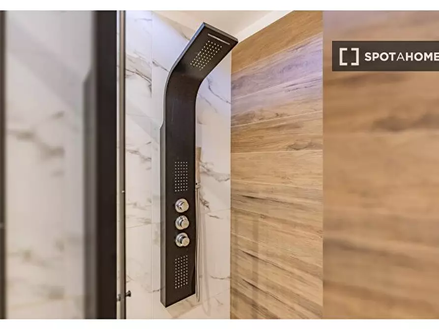 Immagine 13 di Appartamento in affitto  in Via Creta a Milano