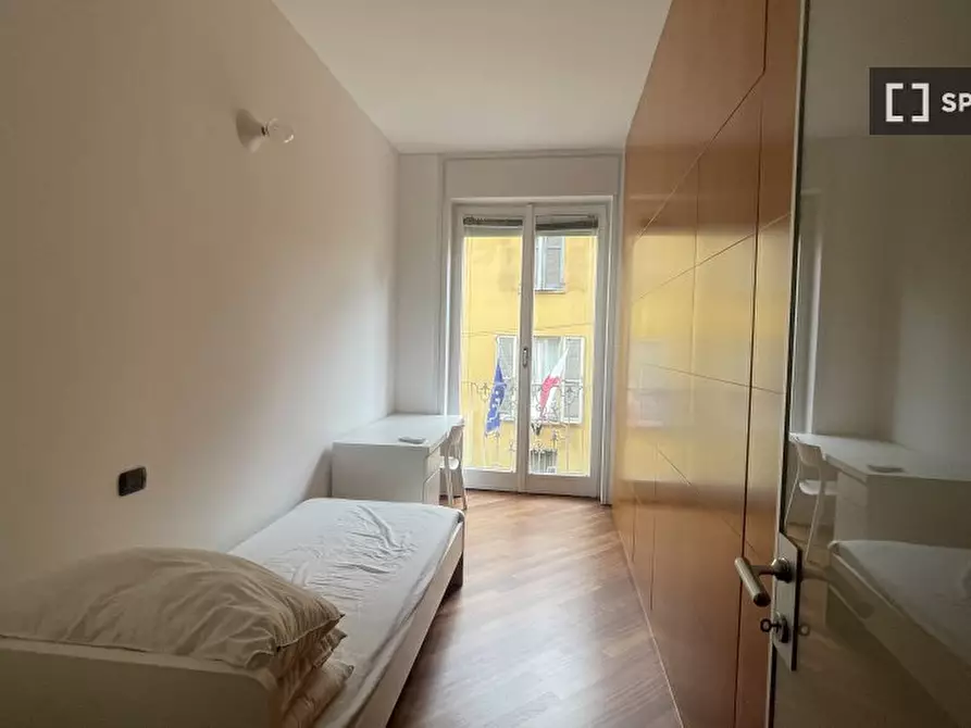 Immagine 1 di Camera condivisa in affitto  in Via della Guastalla a Milano