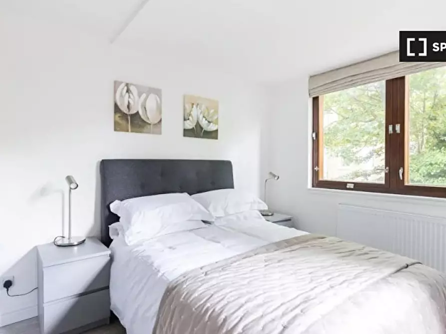 Immagine 12 di Appartamento in affitto  in Great Western Rd a Kensington