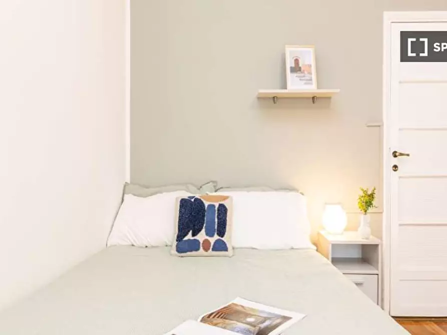 Immagine 1 di Camera condivisa in affitto  in Viale Andrea Doria a Milano