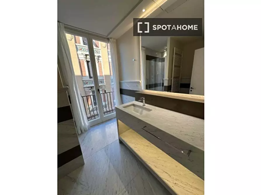 Immagine 9 di Ufficio in affitto  in Via dei Brunelleschi a Firenze