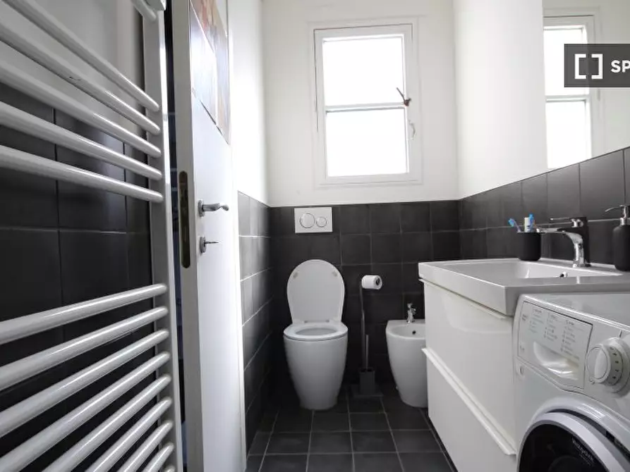 Immagine 10 di Appartamento in affitto  in Via Lodovico Castelvetro a Milano