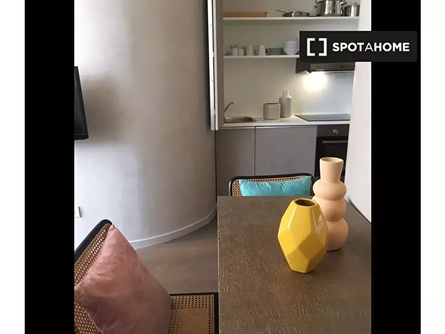 Immagine 15 di Appartamento in affitto  in Via Pantano a Milano