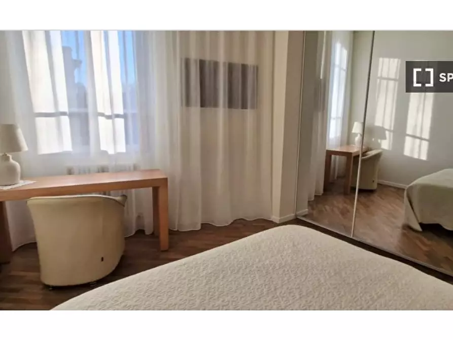 Immagine 3 di Appartamento in affitto  in Via Giuseppe Massarenti a Bologna