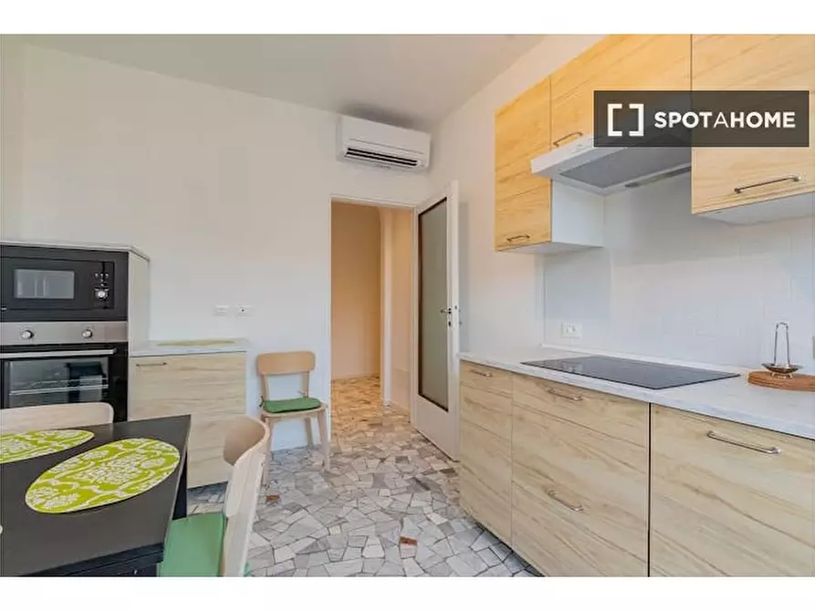 Immagine 7 di Appartamento in affitto  in Via Lario a Milano