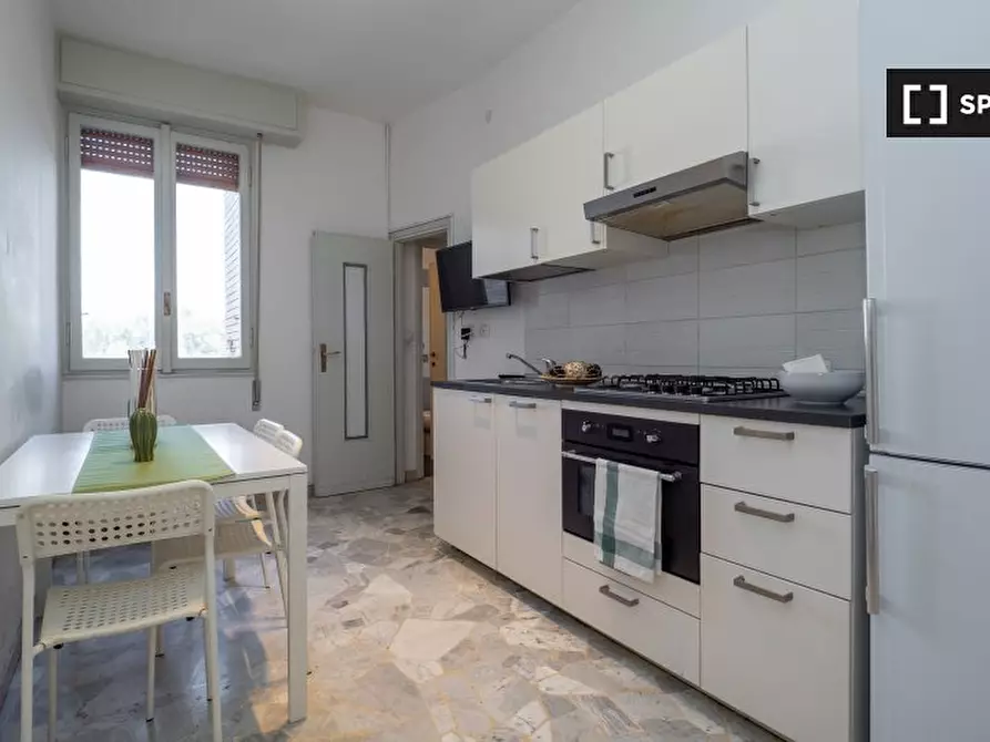 Immagine 17 di Camera condivisa in affitto  in Via Fratelli Rosselli a Milano