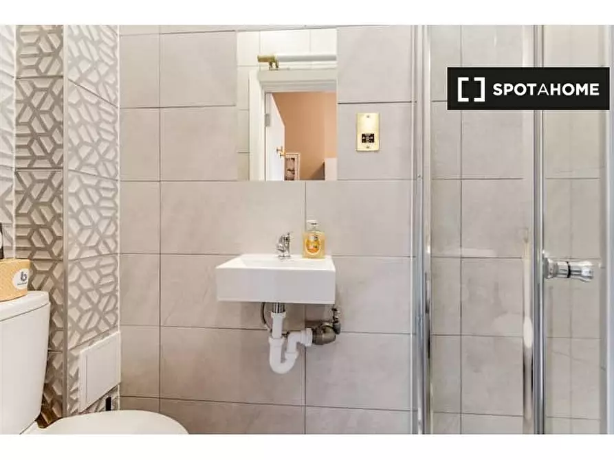 Immagine 7 di Ufficio in affitto  in Flat 25 High Rd a Tottenham